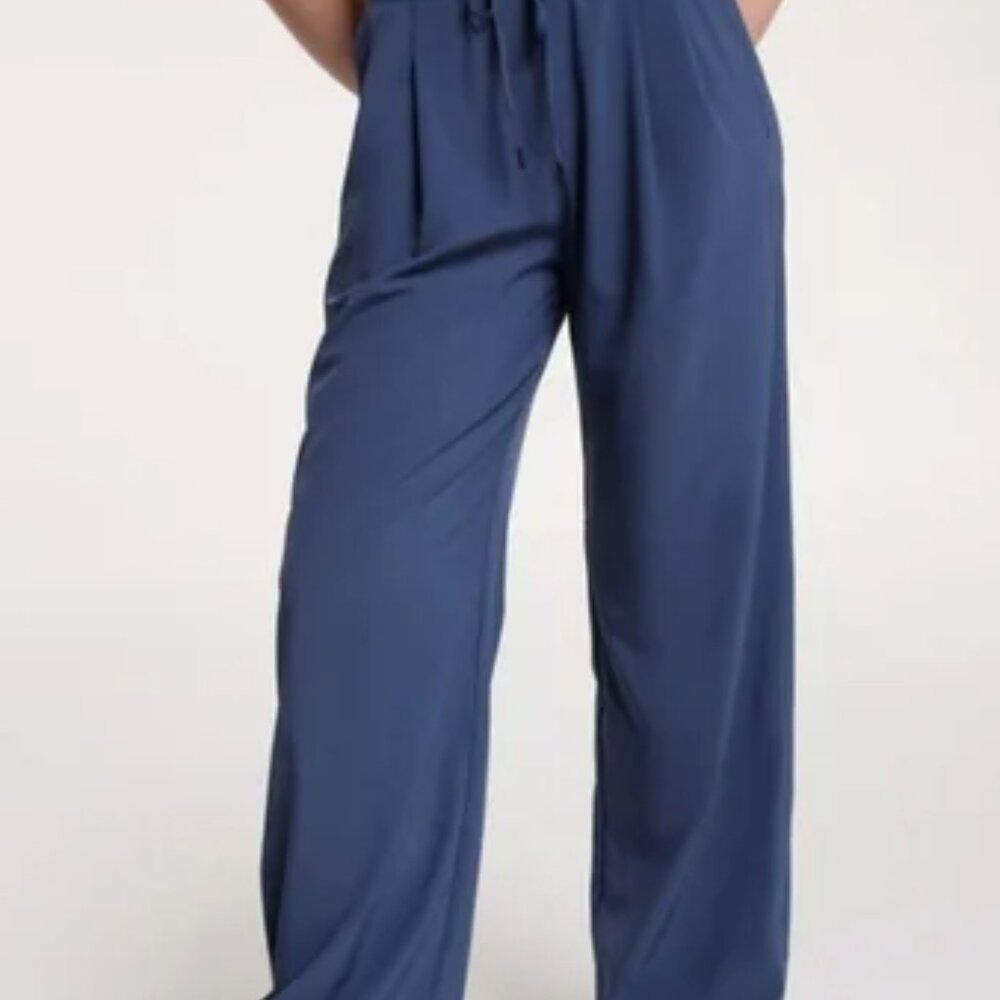 Calia by Carrie Underwood Wide Leg Full Length size M Pants NWT